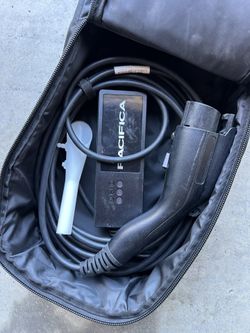 Chrysler Pacifica Charger