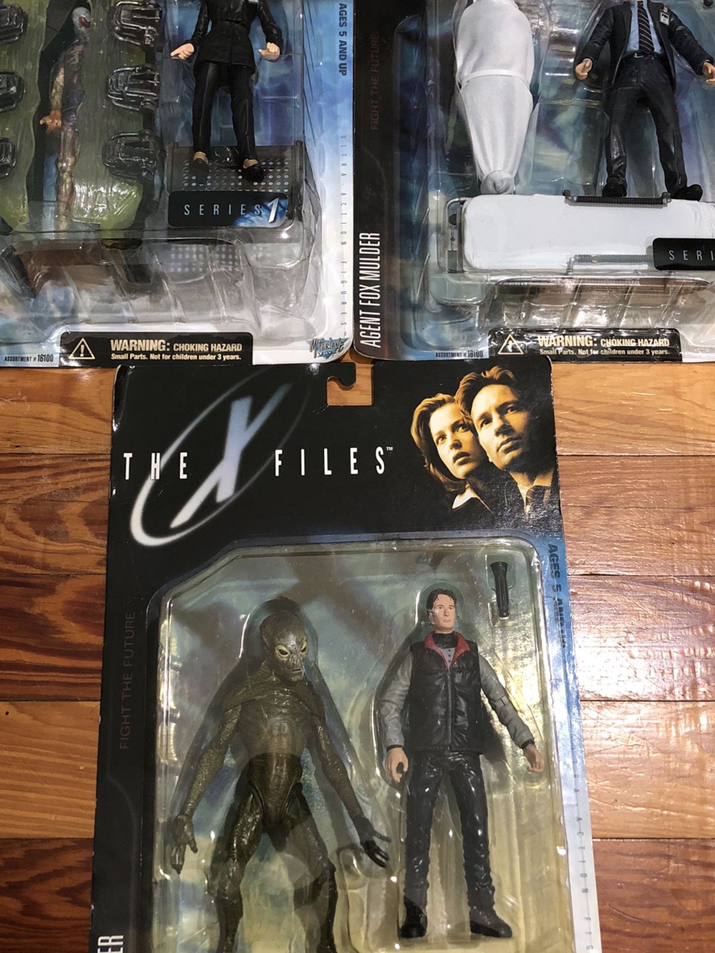 The X Files Action Figures Series 1