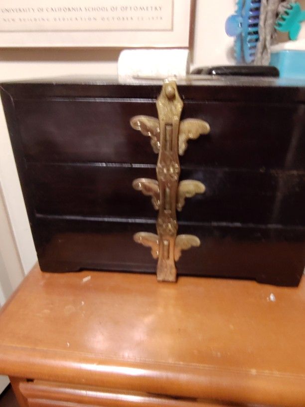 Vintage Jewelry Box 