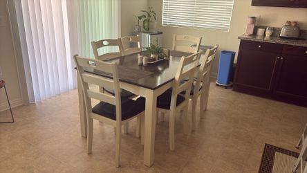 Dinning table