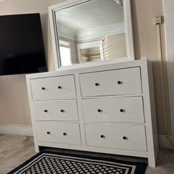 Dresser And Mirror White ((free Delivery))