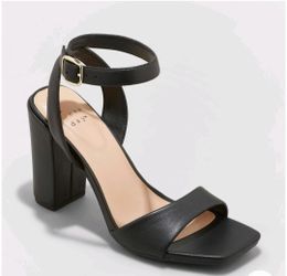 Block Heel Sandals size 7