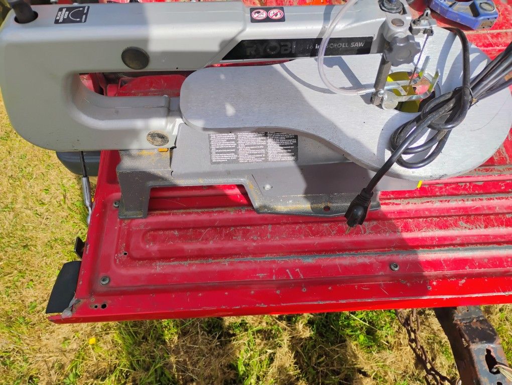 Ryobi 16inch scroll saw
