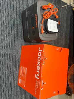 Jackery 2000 plus w/ box and all accessories
