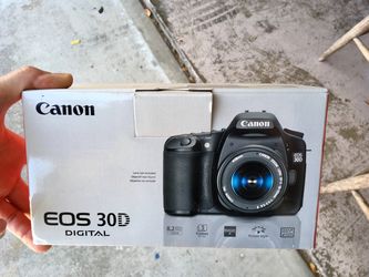 Cannon EOS 30D DIGITAL CAMERA