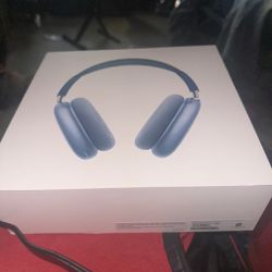 Apple AirPods Max – Brand New / Sealed 🎧