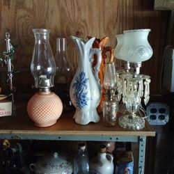 Oil Lamps And Crystal Lamps