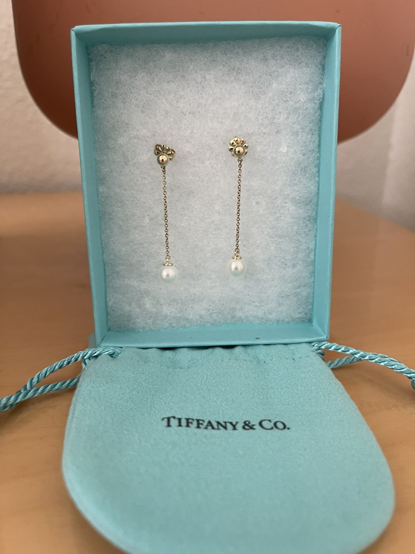 Tiffany And Co Pearl Drop Earrings Gold