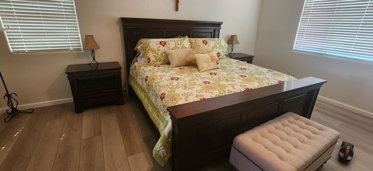 King bedroom set