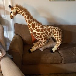 Giant Giraffe