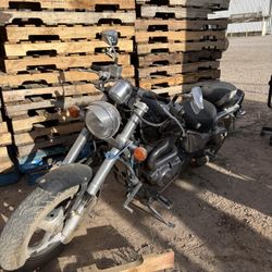 2000 Suzuki Marauder