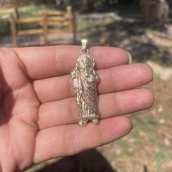 10k Pendants 