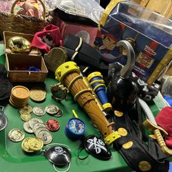 Disney Junior Captain Jake Treasure chest