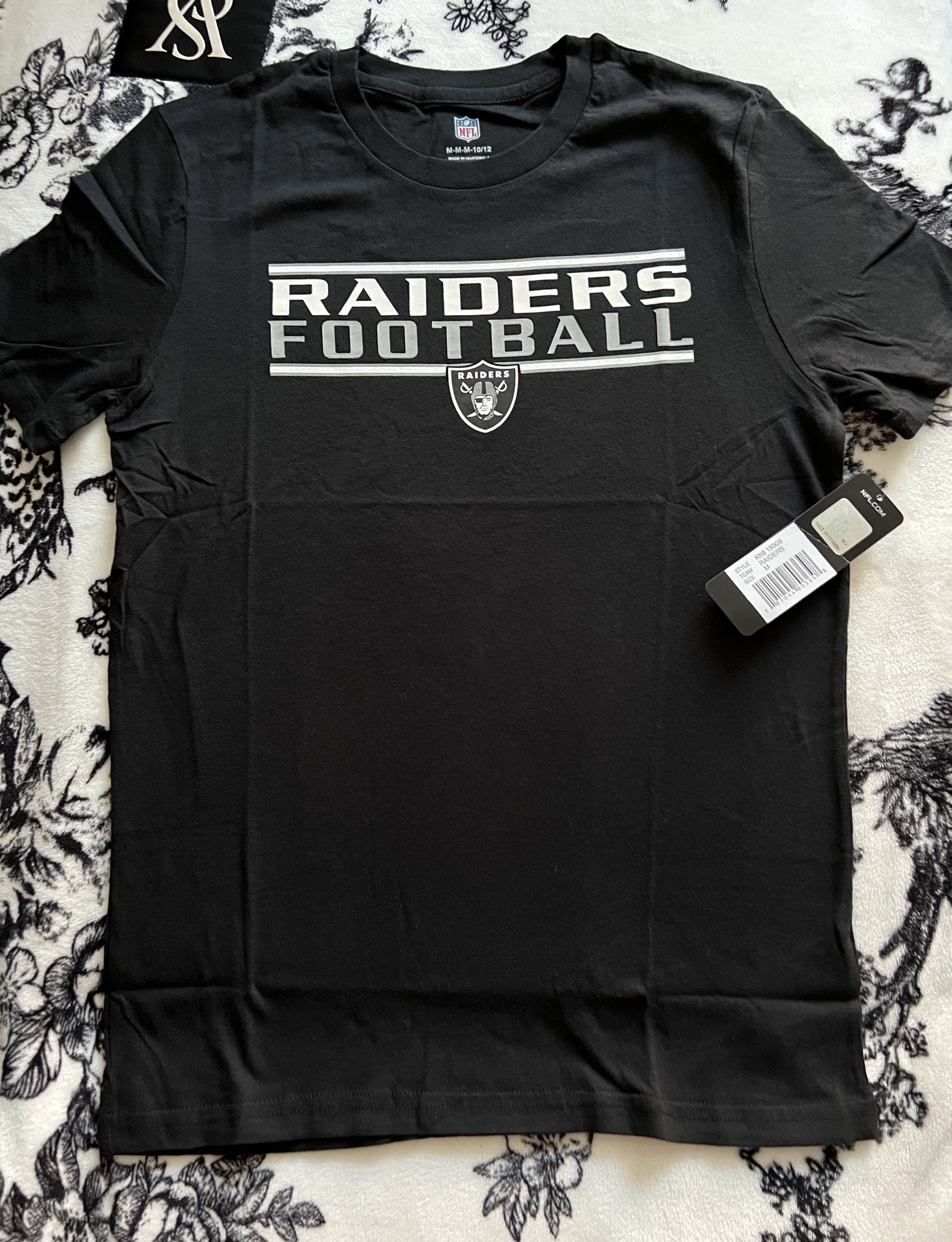Raiders Football boys tee shirt, size M