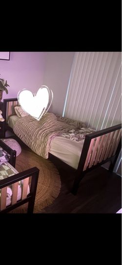 Wood twin Bed Frame