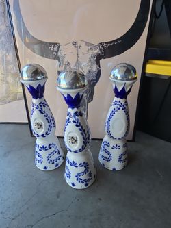 Close Azul Bottles