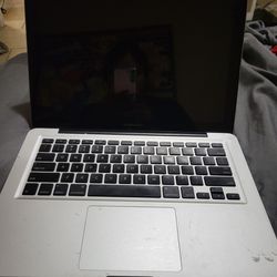 (For Parts) Mac Book Pro