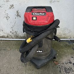 Clarke Vacuum Wet/Dry 10 gallon