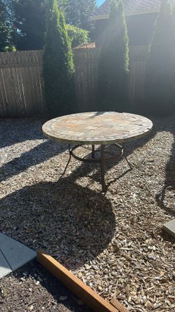Free Outdoor Tile Patio Table