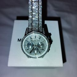 WATCH MICHAEL KORS OPEN BOX. 200$$$
