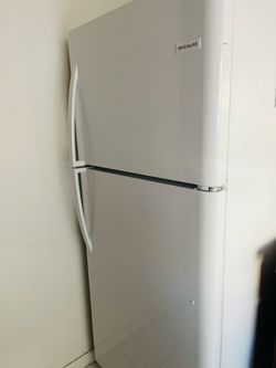 Frigidaire Fridge with Freezer