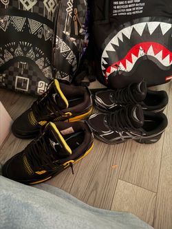 Jordan 4s yellow thunder size 8.5 used and acics size 7