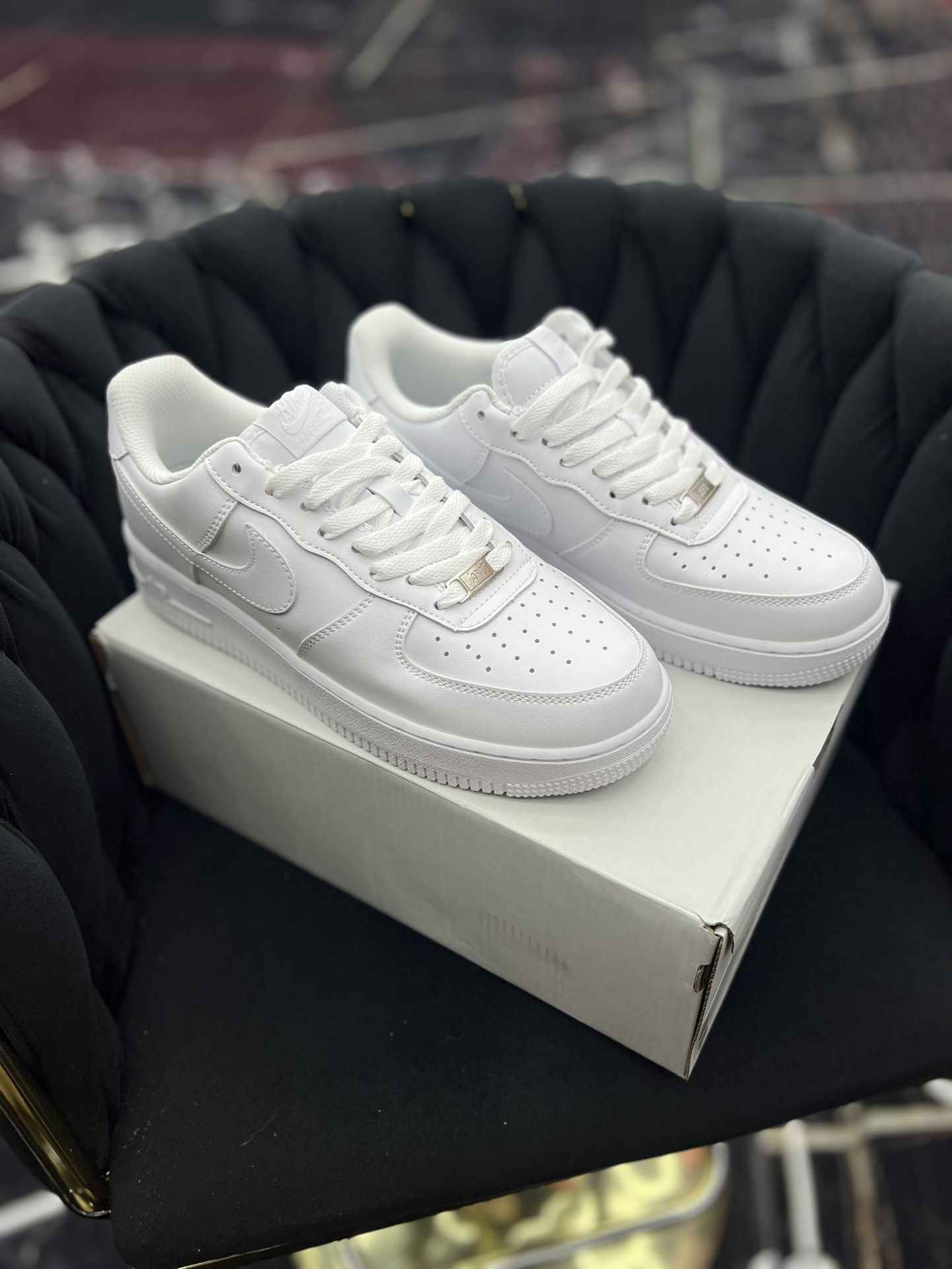 Nike Air Force 1 White SIZE 8