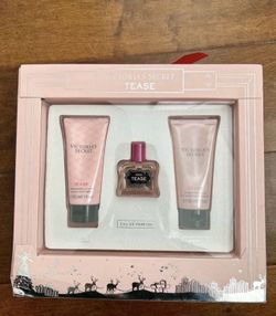Victoria’s Secret Noir Tease Fragrance Perfume Gift Set Brand new and never used Travel size minis of the perfume, body lotion and body wash