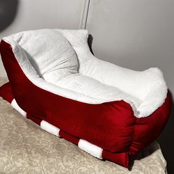 Santa’s Sleigh Pets Bed
