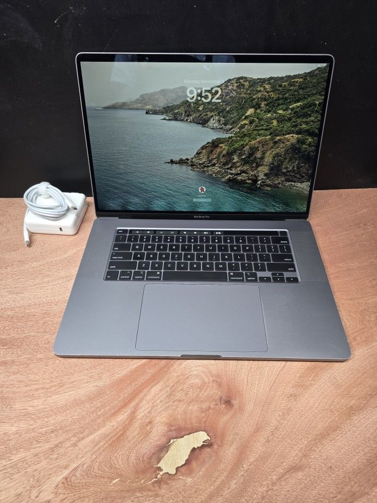 16" MacBook Pro i7 16gb 512gb