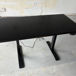 Motorized Standing Desk 