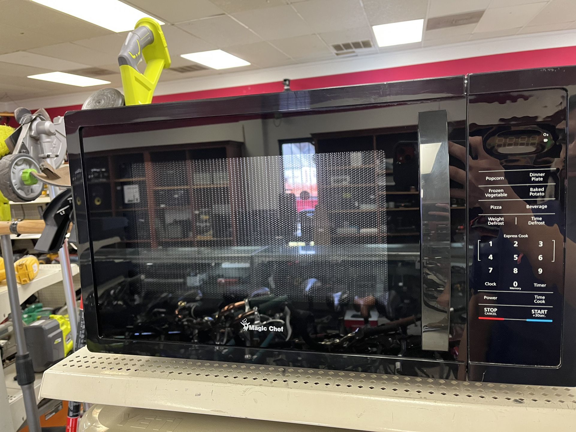 Magic Chef Microwave 