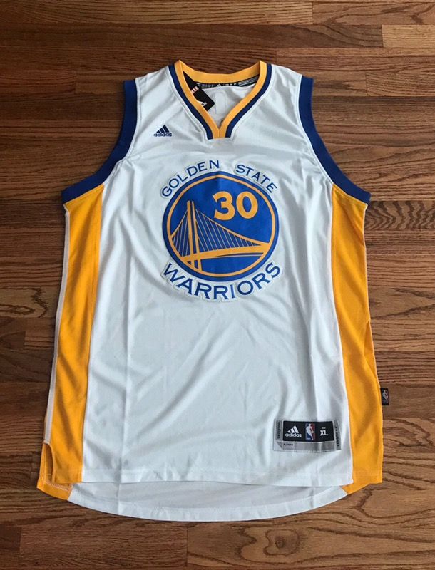 Golden ST Warriors Curry #30 XL (NEW)