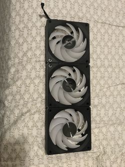 Lían Li RGB FANS