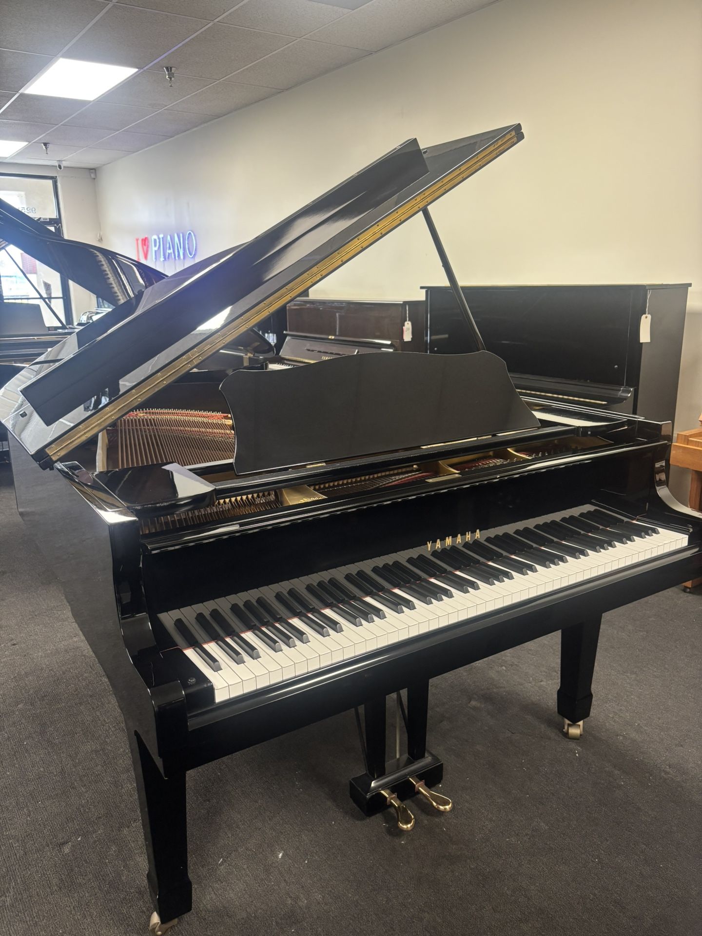 YAMAHA G2 BABY GRAND FREE DELIVERY