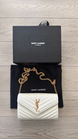 YSL CASSANDRE ENVELOPE CHAIN WALLET IN GRAIN DE POUDRE LEATHER CREMA SOFT