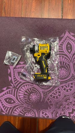 Dewalt 20V max XR brushless night torque impact driver