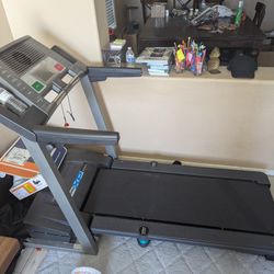 Treadmill 