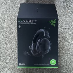 Razer - BlackShark V2 X Wired Over-the-Ear Gaming Headset for PC, PS5, PS4, Switch, Xbox X|S, and Xbox One - Black
