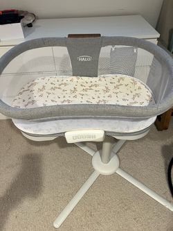 Halo Swivel Bassinet