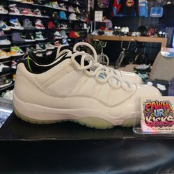 JORDAN 11 RETRO LOW
"Legend Blue" - #(AV2187 117) - SIZE 12 - ORIGINAL BOX