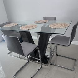 Dining Table  For 4 People 