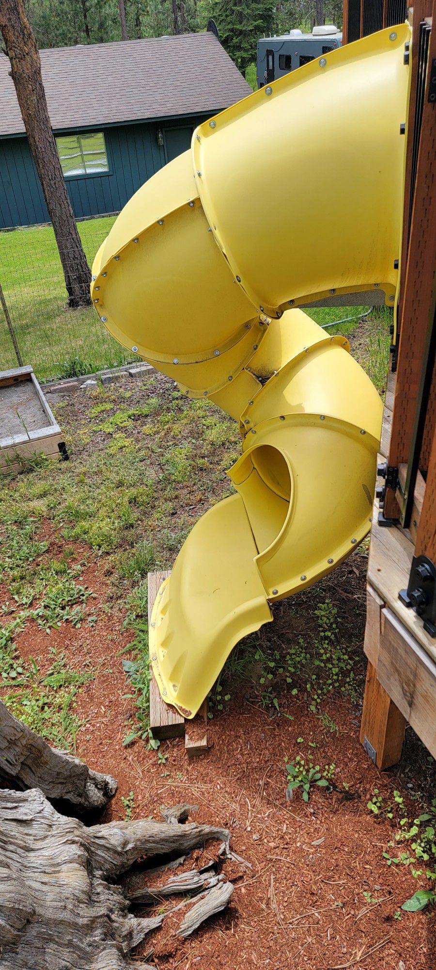 Yellow Tube Slide (5ft)