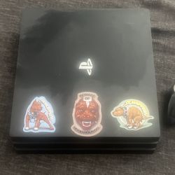 PS4 Pro And Controller