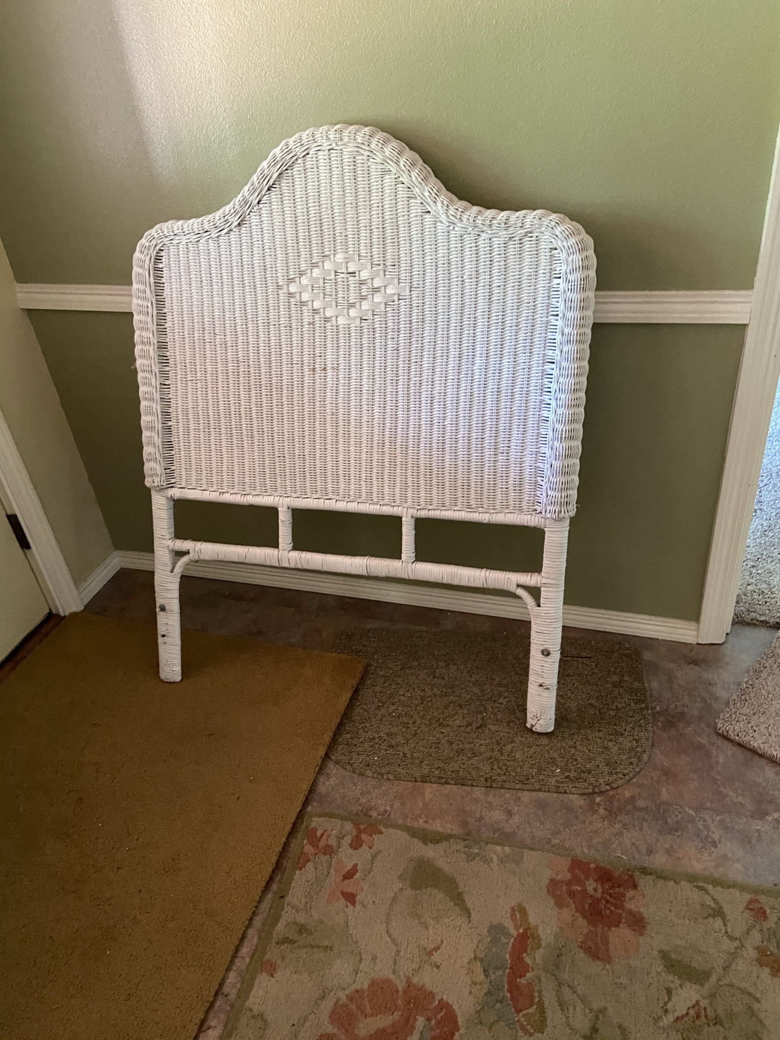 Free White Wicker Twin Headboard