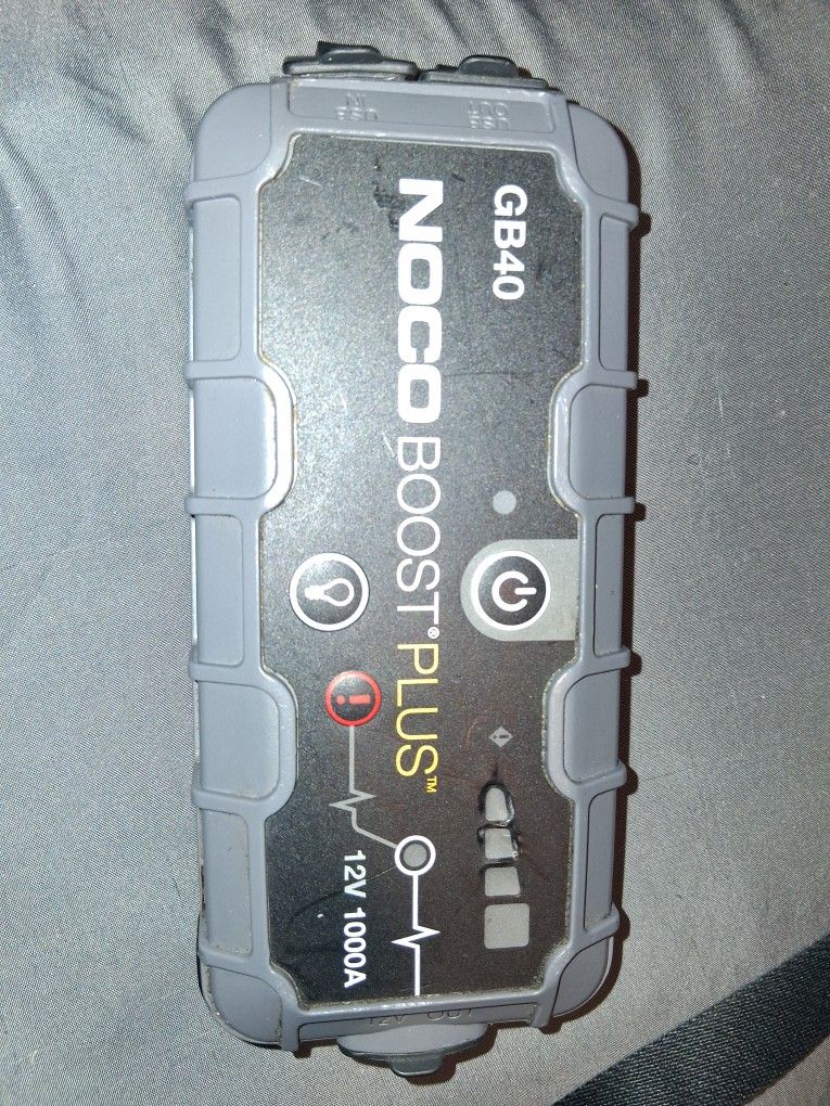 Portable V12 Car Battery Jump Starter