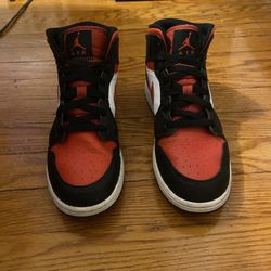 Jordan Air Jordan 1 Mid Bred Black Red White Leather Mid-Top 
