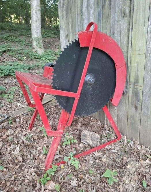 Antique Cut Off Buzz Saw