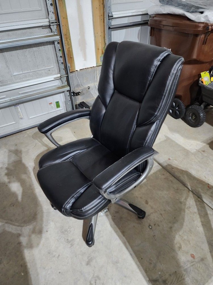 Black Office Chair