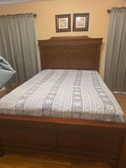 Queen bed